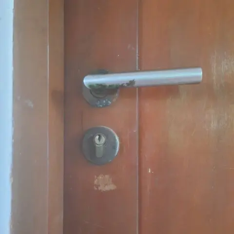 Before Door Lock
